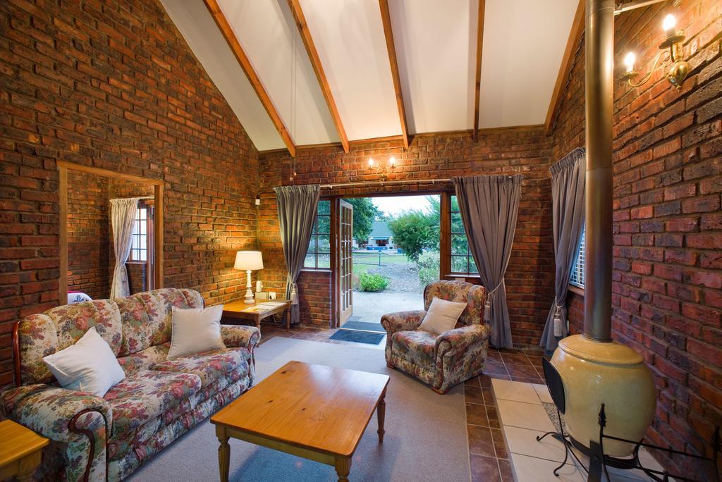 Swallows Nest Country Cottages Stormsrivier Exterior foto